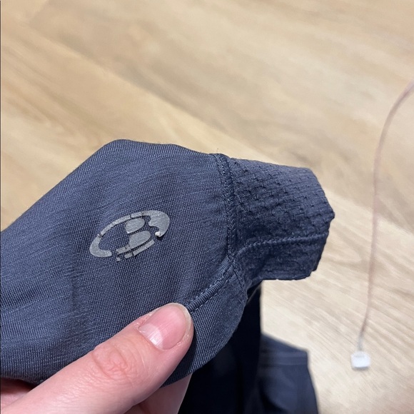 Icebreaker Women’s Merino Wool Cool Lite Dark Blue Muscle Tee Small - Picture 5 of 5